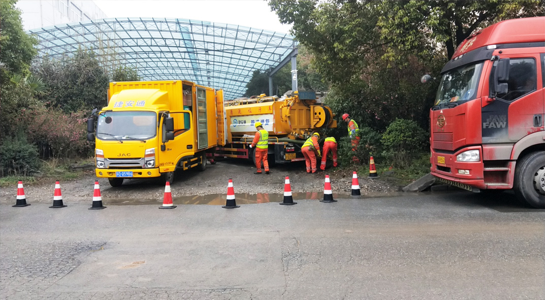 库尔勒成区雨污水管网“四位一体”检测疏通项目